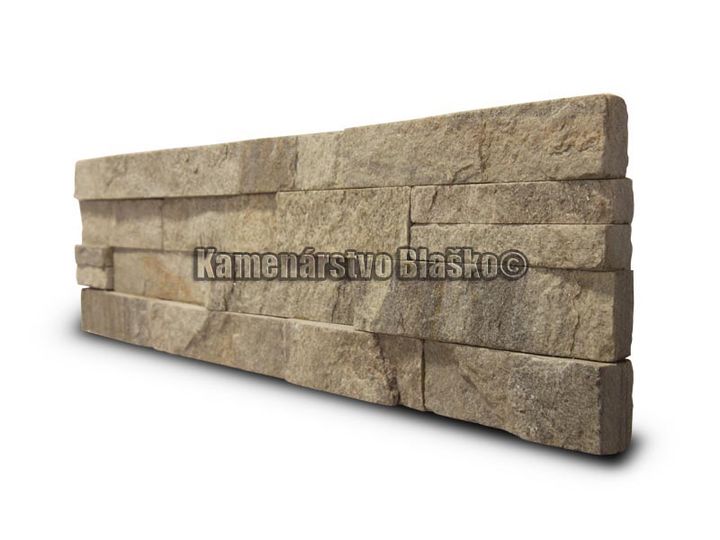 Remienok Grey Quarzite Detail Dry